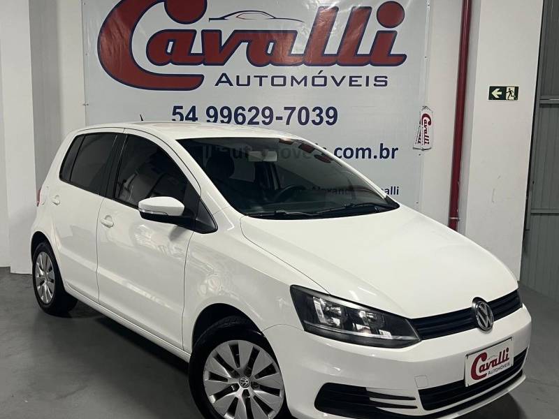 VOLKSWAGEN - FOX - 2014/2015 - Branca - R$ 43.900,00