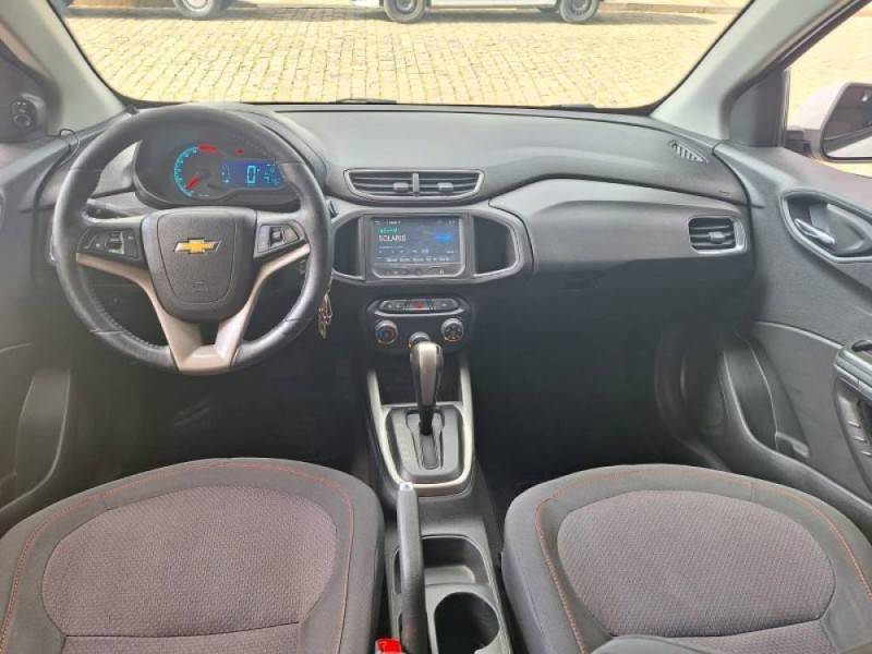 CHEVROLET - ONIX - 2016/2016 - Branca - R$ 56.900,00