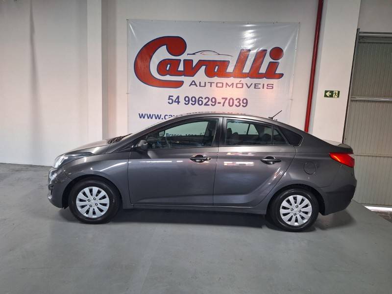 HYUNDAI - HB20S - 2014/2015 - Cinza - R$ 54.900,00