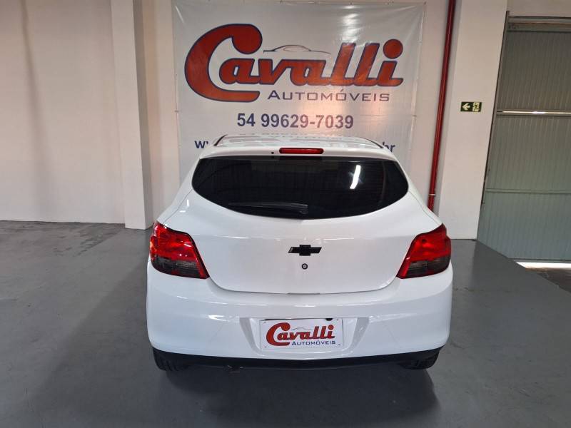 CHEVROLET - ONIX - 2019/2019 - Branca - R$ 52.900,00