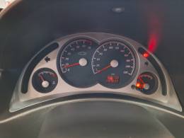 CHEVROLET - CORSA - 2010/2011 - Vermelha - R$ 33.900,00