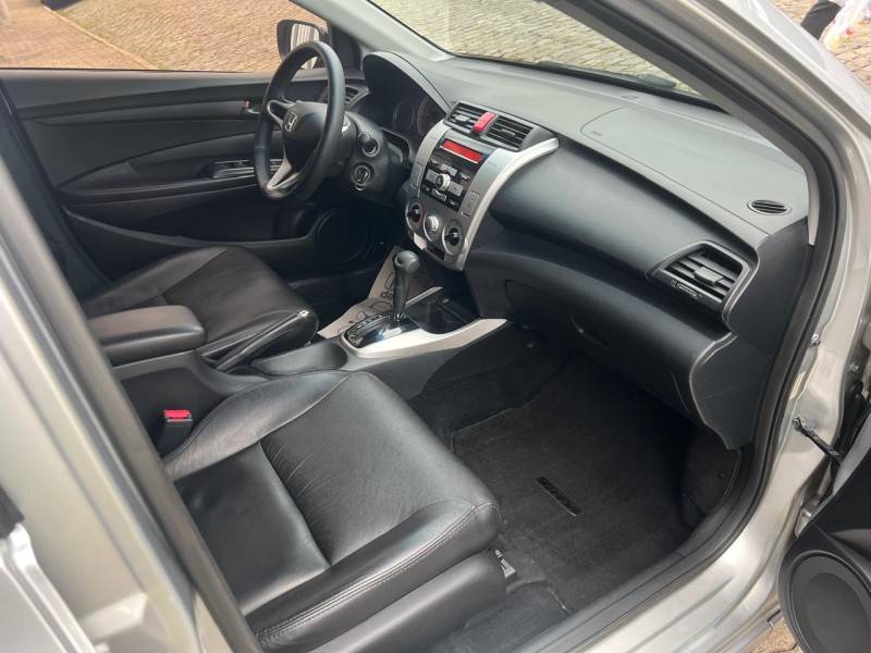 HONDA - CITY - 2009/2010 - Prata - R$ 45.900,00