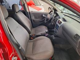 CHEVROLET - CORSA - 2010/2011 - Vermelha - R$ 33.900,00