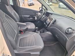 RENAULT - CAPTUR - 2018/2019 - Bege - R$ 74.900,00