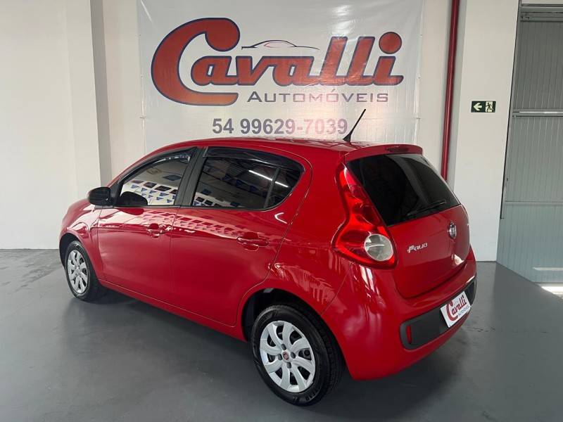 FIAT - PALIO - 2013/2014 - Vermelha - R$ 33.900,00