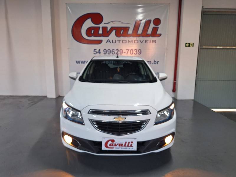 CHEVROLET - ONIX - 2016/2016 - Branca - R$ 58.900,00