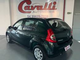 RENAULT - SANDERO - 2011/2011 - Verde - R$ 23.900,00