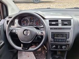 VOLKSWAGEN - FOX - 2015/2016 - Preta - R$ 47.900,00