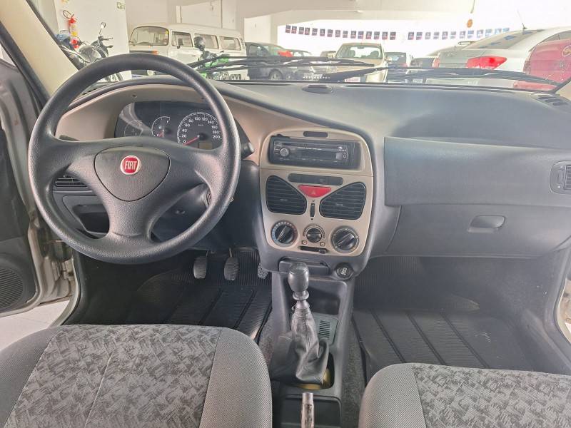 FIAT - PALIO - 2008/2009 - Prata - R$ 26.900,00