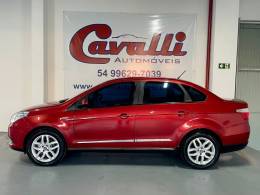 FIAT - GRAND SIENA - 2014/2015 - Vermelha - R$ 41.900,00