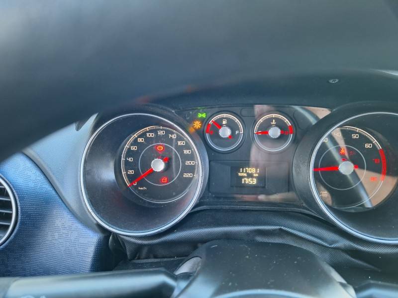 FIAT - PUNTO - 2012/2013 - Prata - R$ 39.900,00