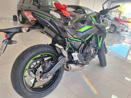 KAWASAKI - Z650 SE - 2021/2022 - Verde - R$ 43.900,00