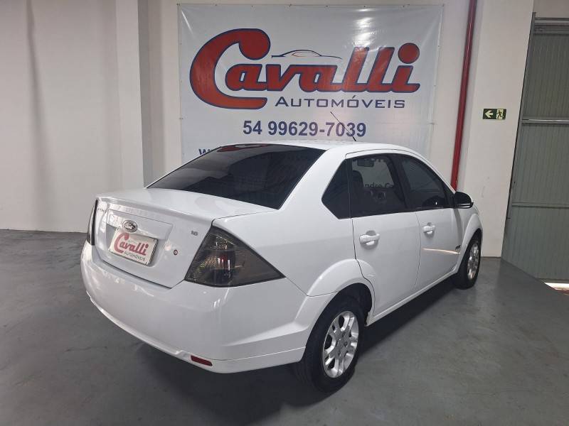 FORD - FIESTA - 2012/2013 - Branca - R$ 34.900,00