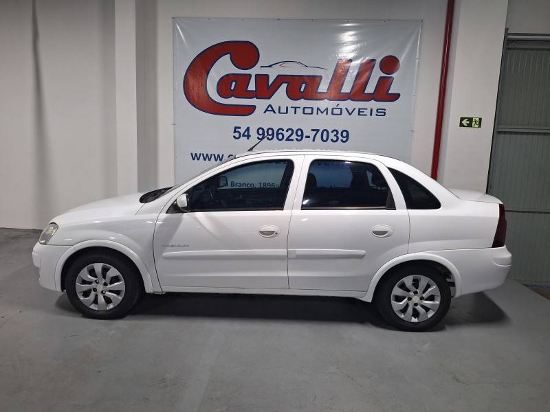 CHEVROLET - CORSA - 2011/2011 - Branca - R$ 32.900,00