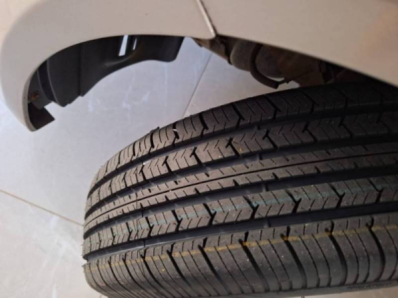 FORD - FIESTA - 2013/2014 - Bege - R$ 32.900,00