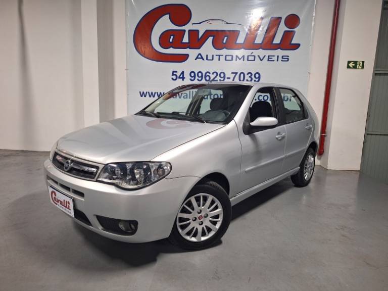 FIAT - PALIO - 2005/2006 - Prata - R$ 24.900,00