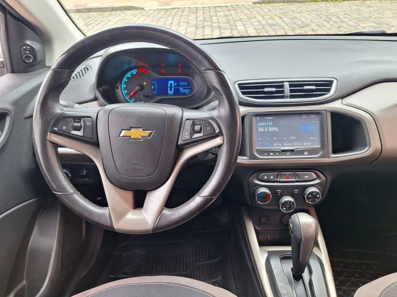 CHEVROLET - PRISMA - 2014/2015 - Branca - R$ 56.900,00