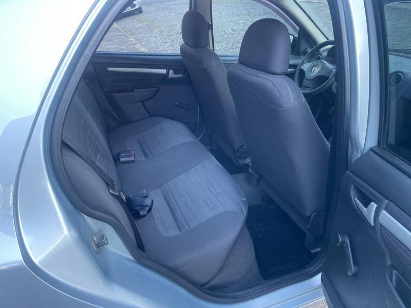 CHEVROLET - PRISMA - 2008/2009 - Prata - R$ 29.900,00