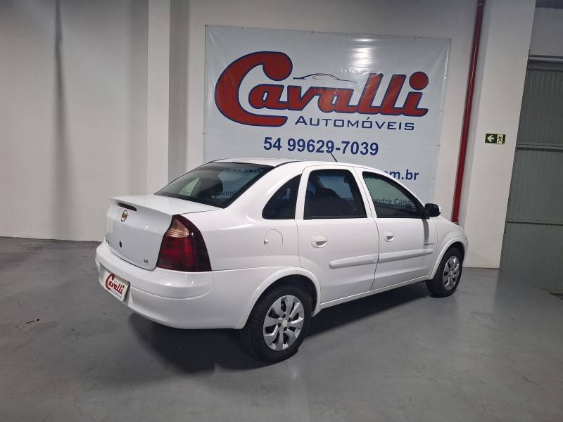CHEVROLET - CORSA - 2011/2011 - Branca - R$ 32.900,00