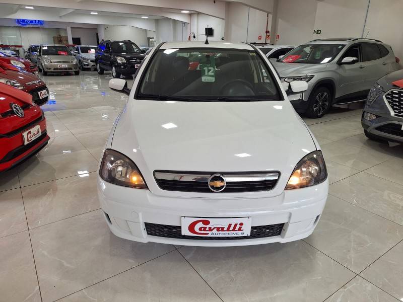 CHEVROLET - CORSA - 2011/2012 - Branca - R$ 32.900,00