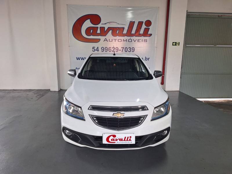 CHEVROLET - PRISMA - 2014/2015 - Branca - R$ 56.900,00