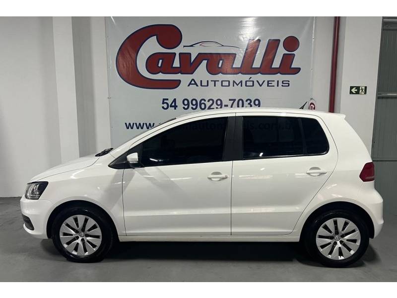 VOLKSWAGEN - FOX - 2014/2015 - Branca - R$ 43.900,00