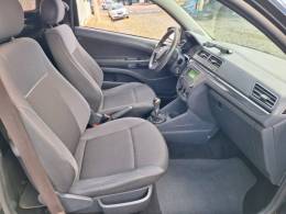 FIAT - PALIO - 2013/2014 - Vermelha - R$ 33.900,00