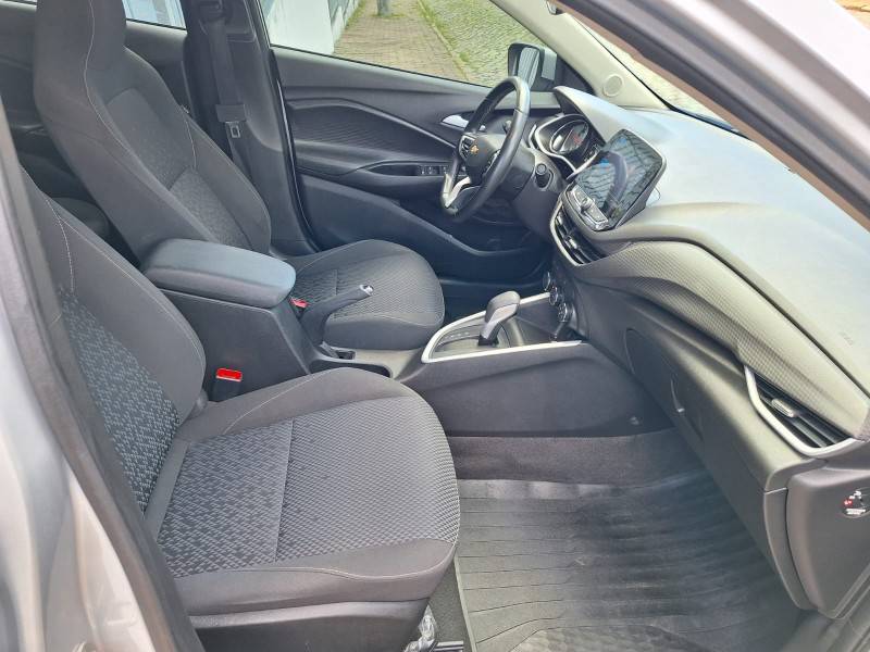 CHEVROLET - ONIX - 2020/2021 - Prata - R$ 80.900,00