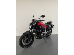 YAMAHA - MT - 2015/2016 - Vermelha - R$ 37.900,00