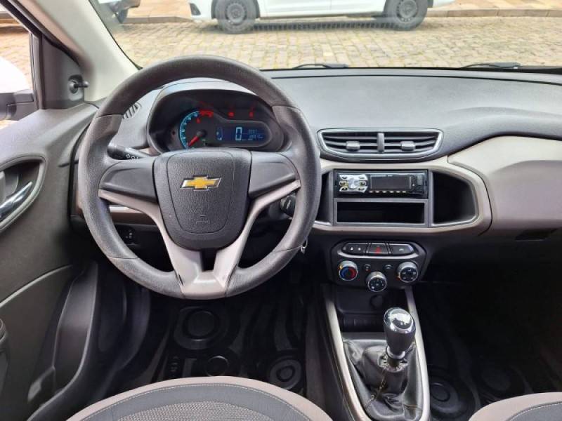 CHEVROLET - PRISMA - 2014/2015 - Branca - R$ 49.900,00