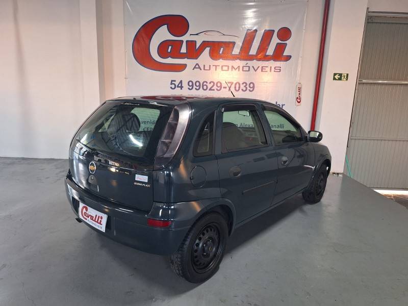 CHEVROLET - CORSA - 2008/2008 - Cinza - R$ 21.900,00