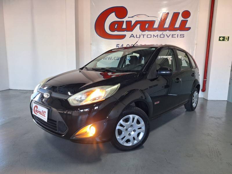 FORD - FIESTA - 2010/2011 - Preta - R$ 32.900,00