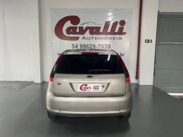 FORD - FIESTA - 2013/2014 - Bege - R$ 32.900,00